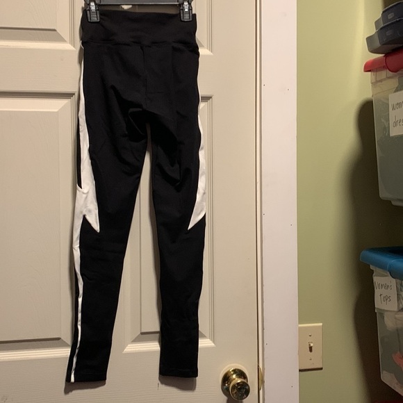 925 Fit Be Bolt Graphic Leggings size Small - Picture 10 of 10
